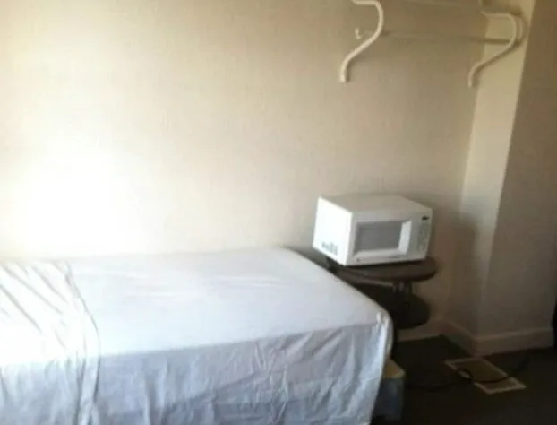 Airport Lodge hotel detail image 3