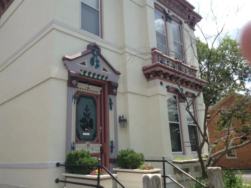 Inn Port D'Vino hotel hero