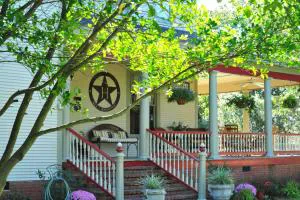 Hardeman House Bed and Breakfast hotel detail image 1