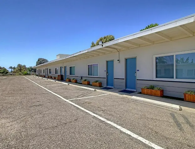 White Caps Motel hotel detail image 1