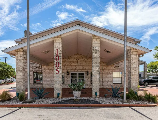 Econo Lodge hotel detail image 2