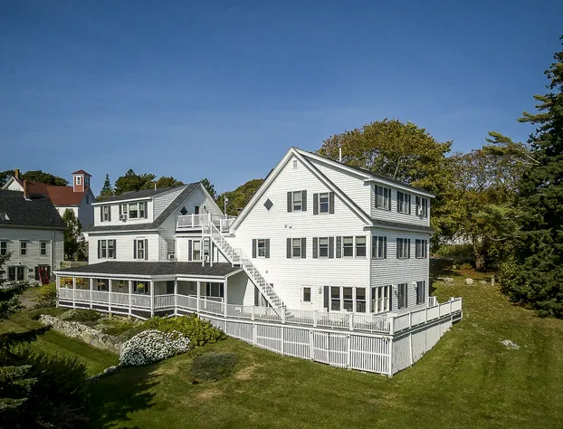 East Wind Inn on the Water hotel detail image 2