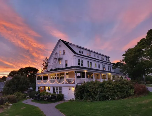 East Wind Inn hotel detail image 1