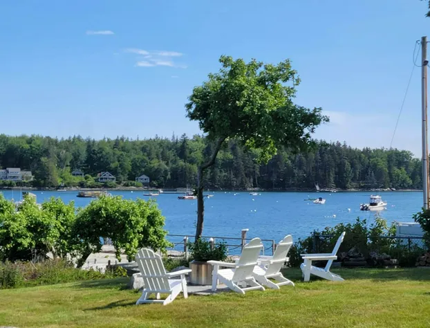 East Wind Inn hotel detail image 4