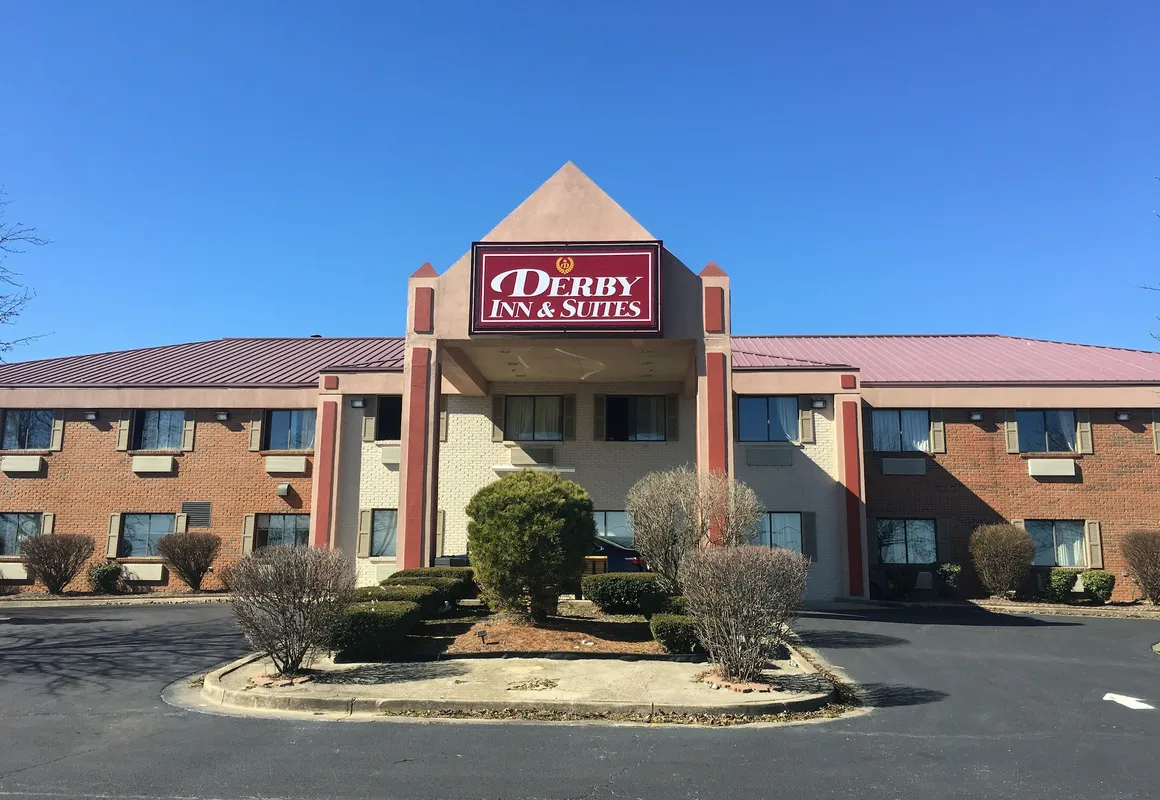Derby Inn & Suites hotel hero