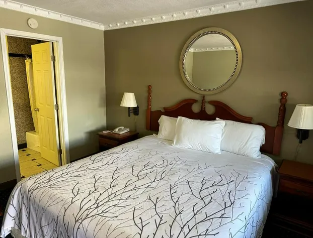 Western Village Inn hotel detail image 3