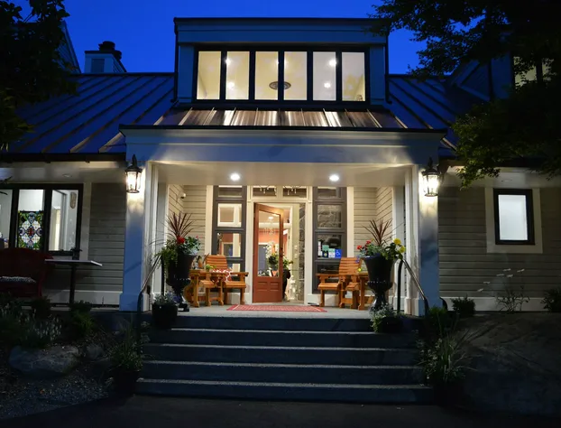 Woodstone Manor Inc. hotel detail image 1