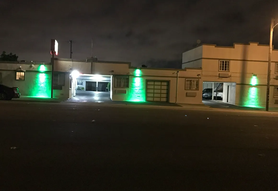 Geneva Motel Daly City hotel hero