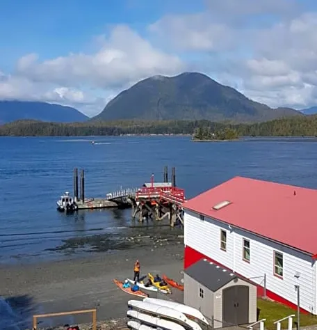Tofino Paddlers Inn hotel detail image 1