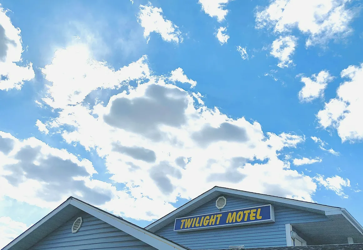 Twilight Country Motel hotel hero