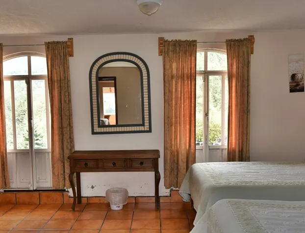 Hotel and Restaurant Los Arcos hotel detail image 4