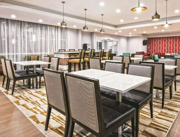 La Quinta by Wyndham San Antonio by Frost Bank Center hotel detail image 3