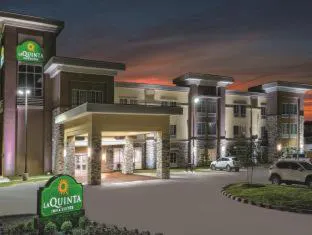 La Quinta by Wyndham San Antonio by Frost Bank Center hotel hero