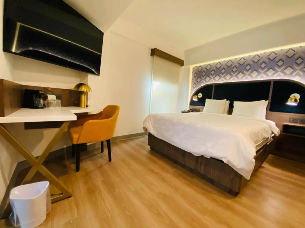 Holiday Inn Express Ciudad De Mexico Condesa by IHG hotel hero