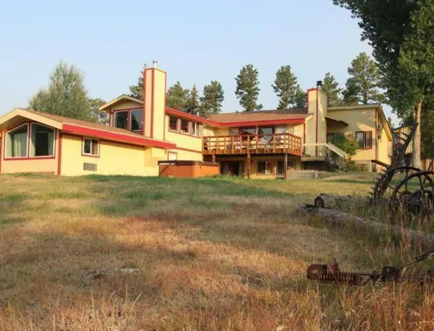 Devils Tower Lodge hotel detail image 1