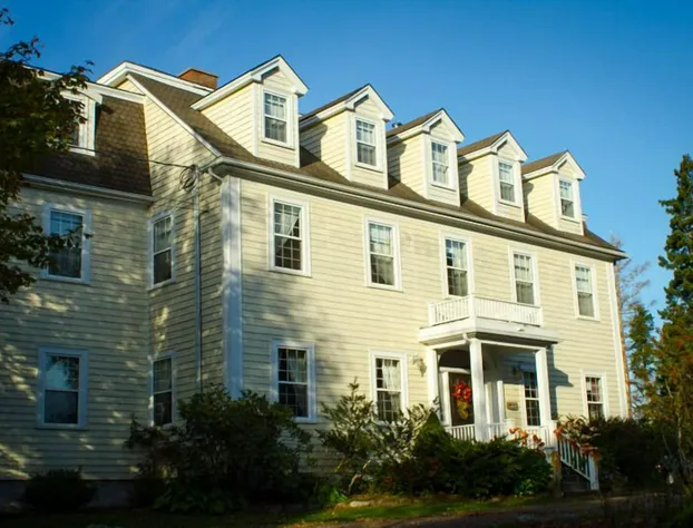 DesBarres Manor Inn hotel detail image 2