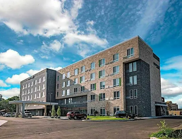 Courtyard by Marriott Toledo West hotel detail image 1