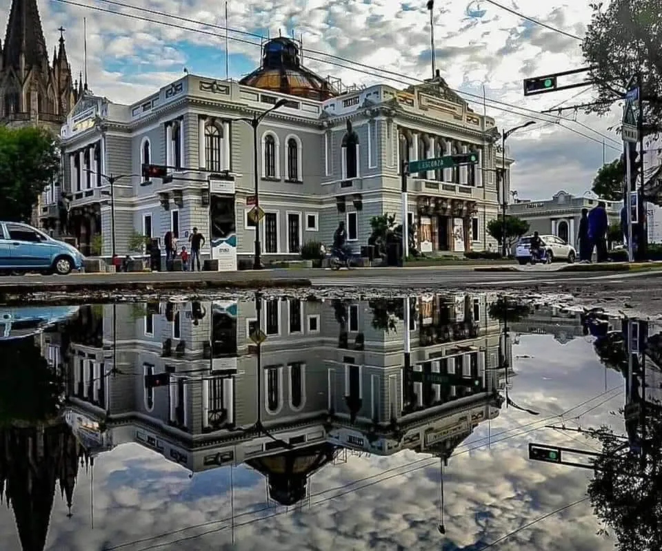 Hotel Aguila hotel hero