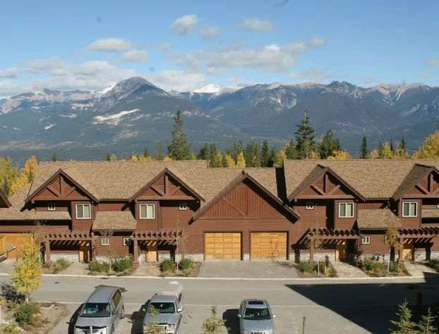 Whispering Pines hotel detail image 1