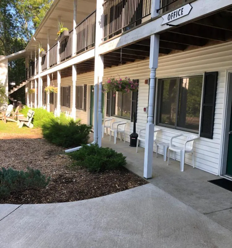 Parkside Inn hotel hero