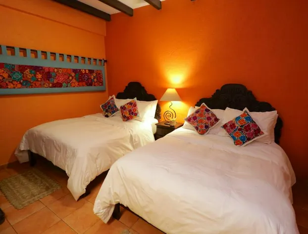 Casa Mia Suites hotel detail image 4