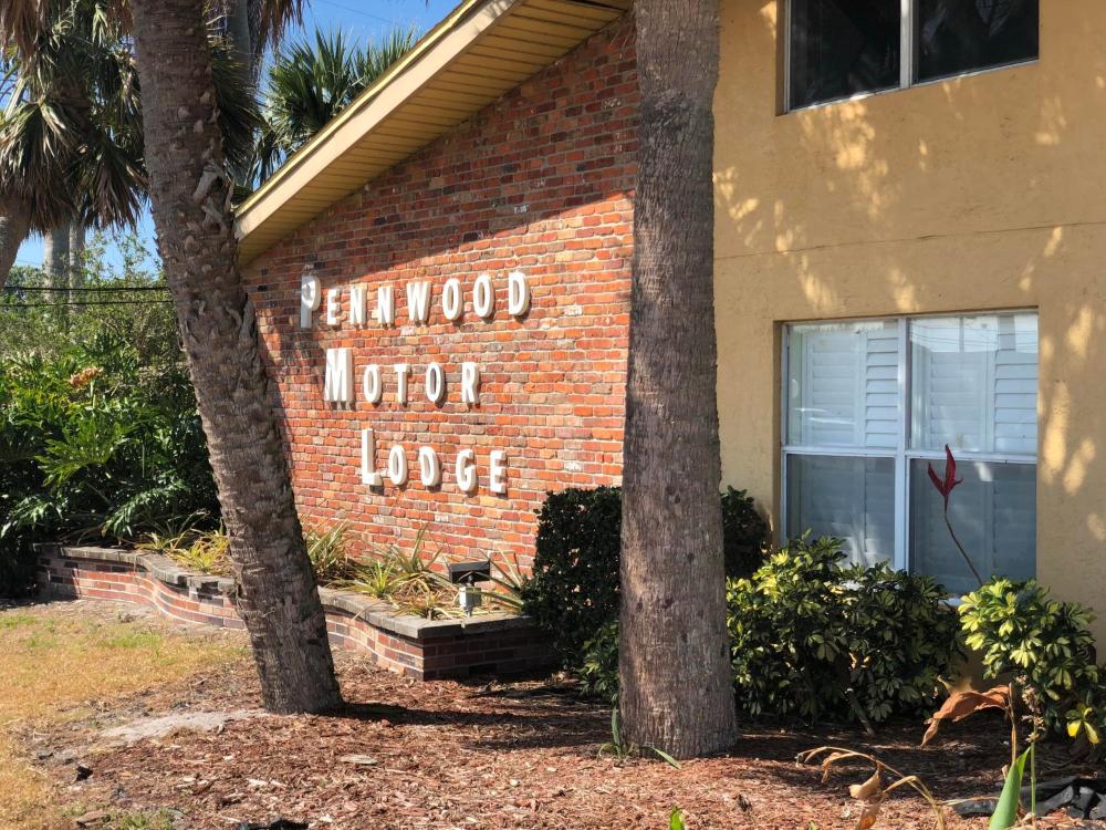 Pennwood Motor Lodge hotel hero