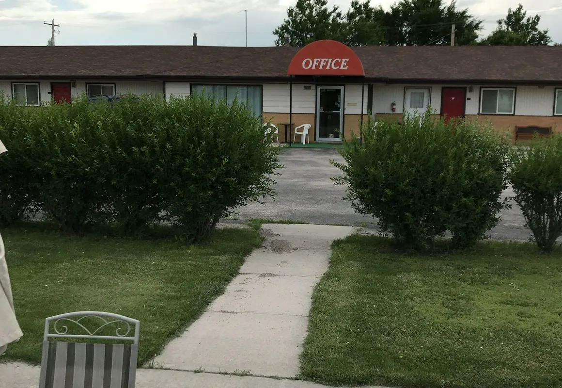 Motel Grand hotel hero