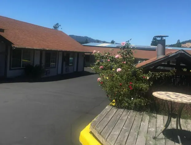 Lone Pine Motel hotel detail image 3