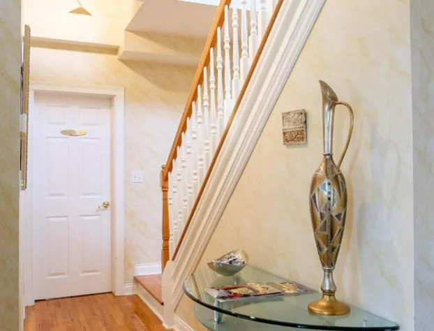 Gaslight Bed and Breakfast hotel detail image 3