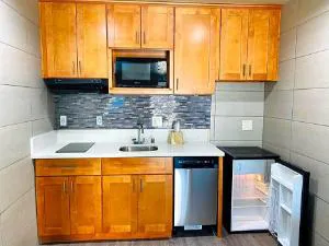 Le Blanc Inn & Suites hotel detail image 2