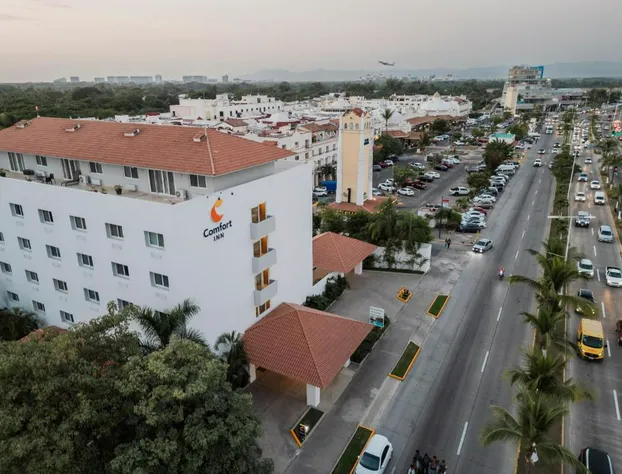 Comfort Inn Puerto Vallarta Golfside & Marina hotel detail image 4