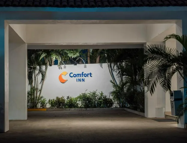 Comfort Inn Puerto Vallarta Golfside & Marina hotel detail image 1