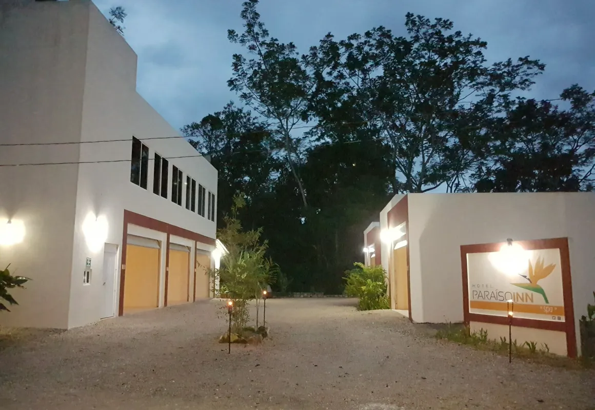Paraiso Inn hotel hero