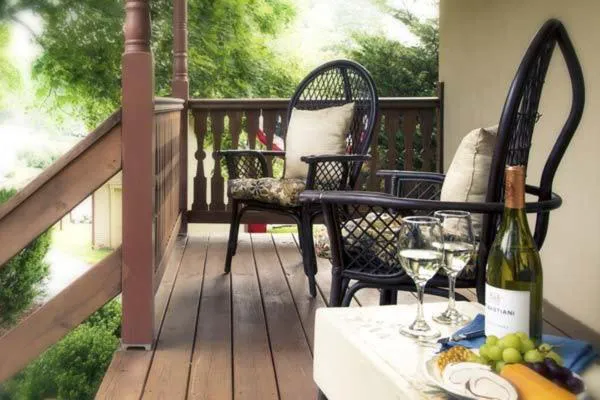 Jacob Rohrbach Inn hotel detail image 2