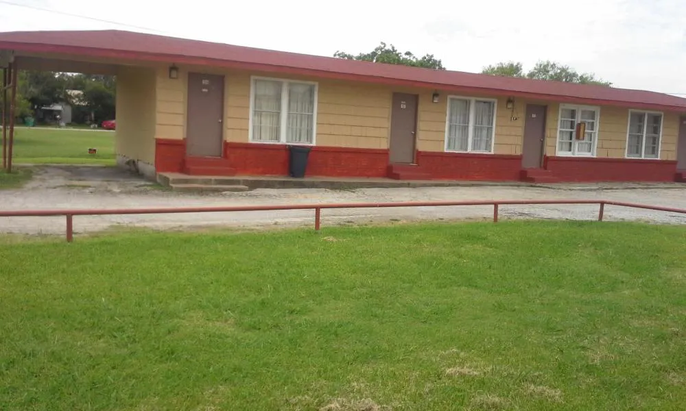 Relax Inn Ranger hotel hero