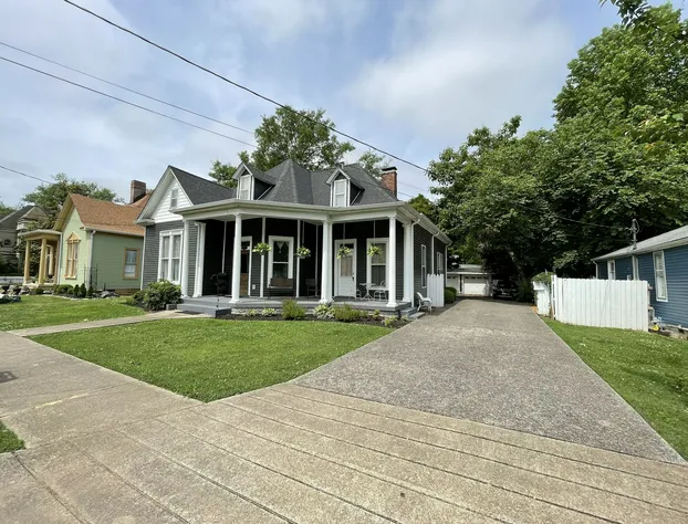 Carriage Lane Inn hotel detail image 2