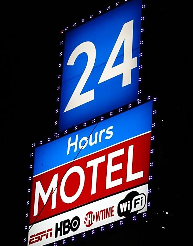24 Hours Motel hotel hero