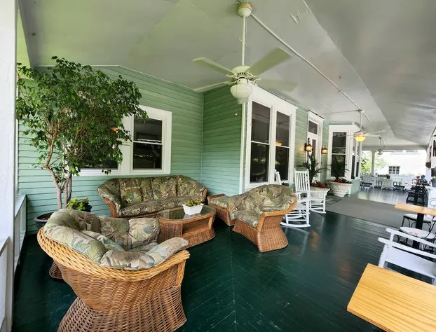 Vine Cottage Inn hotel detail image 2