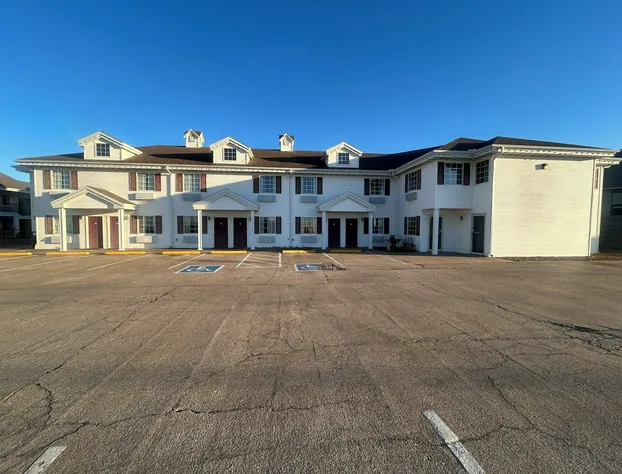 Osage Village Inn Near Lake Ozarks US 54 hotel detail image 2