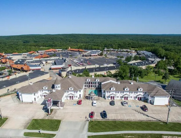 Osage Village Inn hotel detail image 2