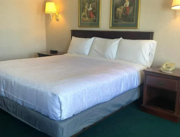 Osage Village Inn hotel detail image 3