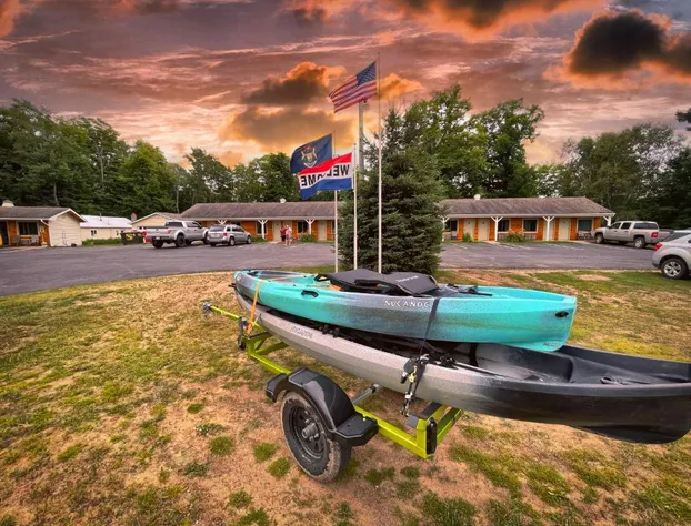 Alger Falls Motel hotel detail image 3