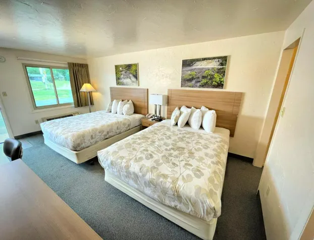 Alger Falls Motel hotel detail image 4