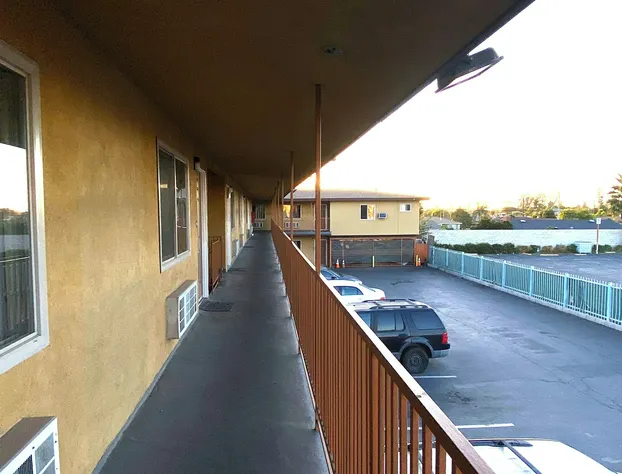 Robinhood Motel Anaheim West hotel detail image 2