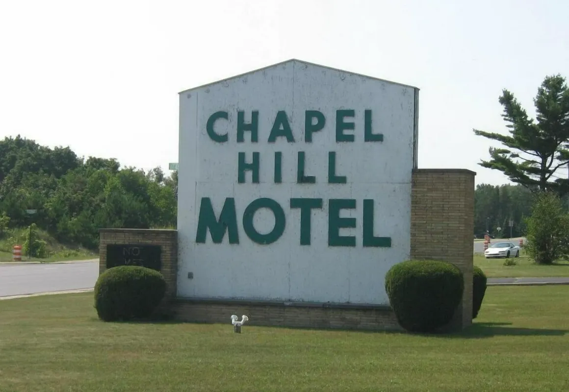 Chapel Hill Motel hotel hero