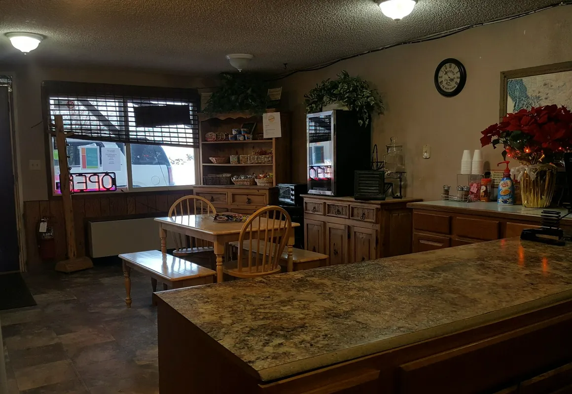 Sagebrush Inn hotel hero