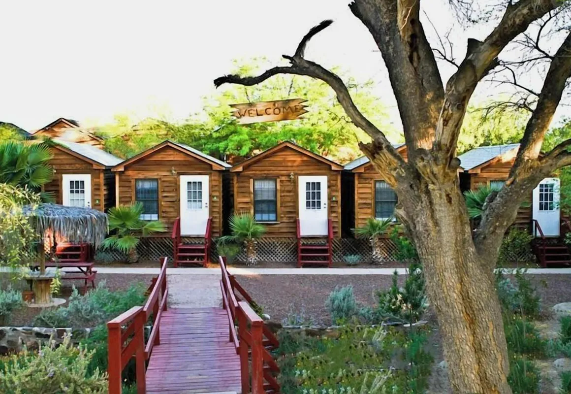 La Siesta Motel & RV Resort hotel hero