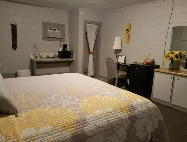 Canton Motel hotel detail image 2