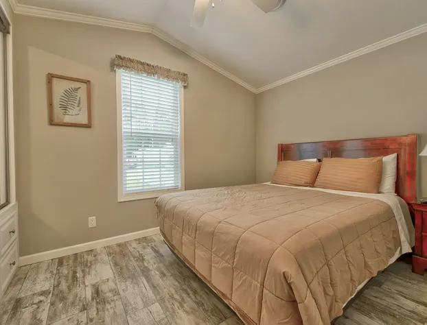 Club Naples RV Resort hotel detail image 4