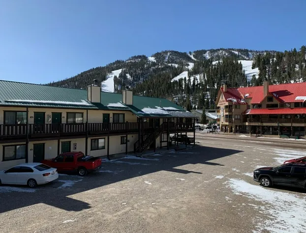 Ponderosa Lodge hotel detail image 2